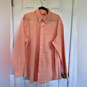Izod Men's Long-Sleeve Button-Down Shirt in Light Peach